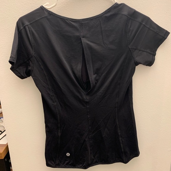Lululemon short sleeve - Picture 2 of 2